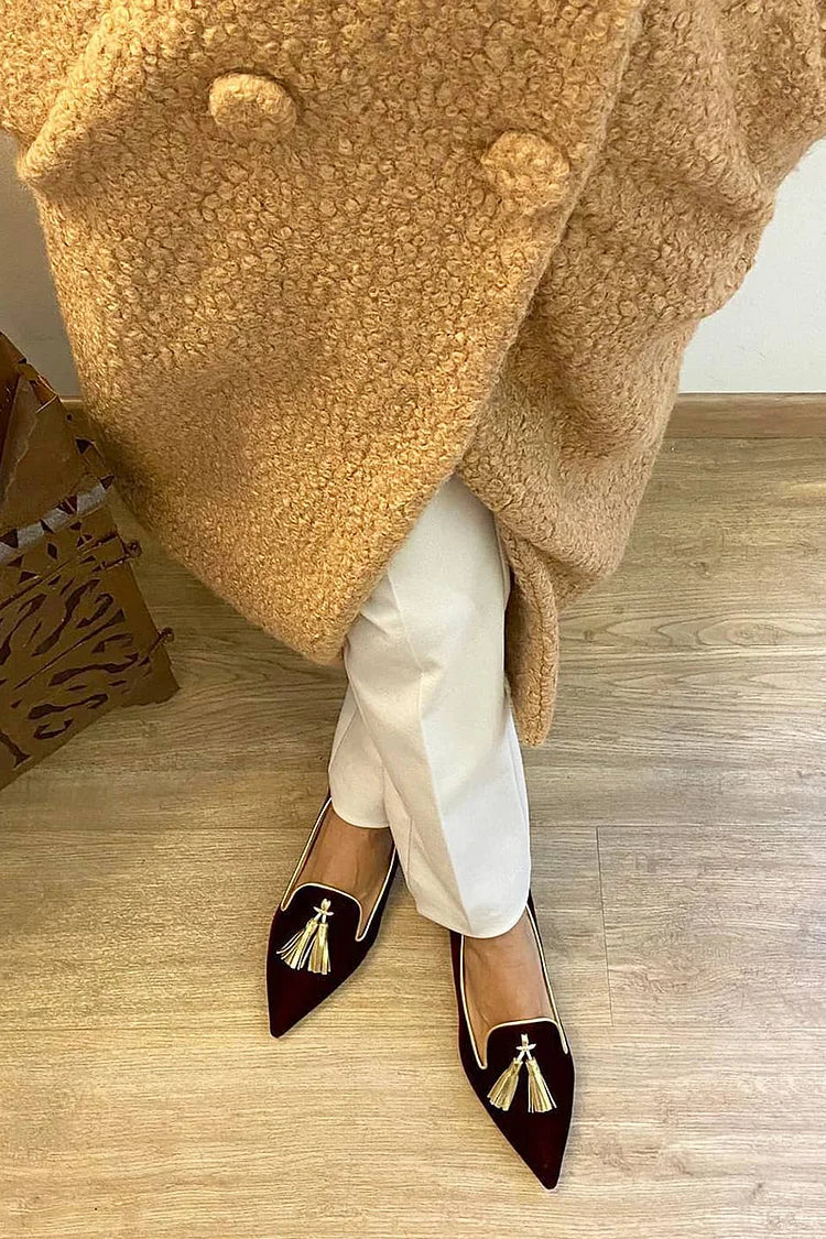 ELEGANT LOAFER WITH TASSELS