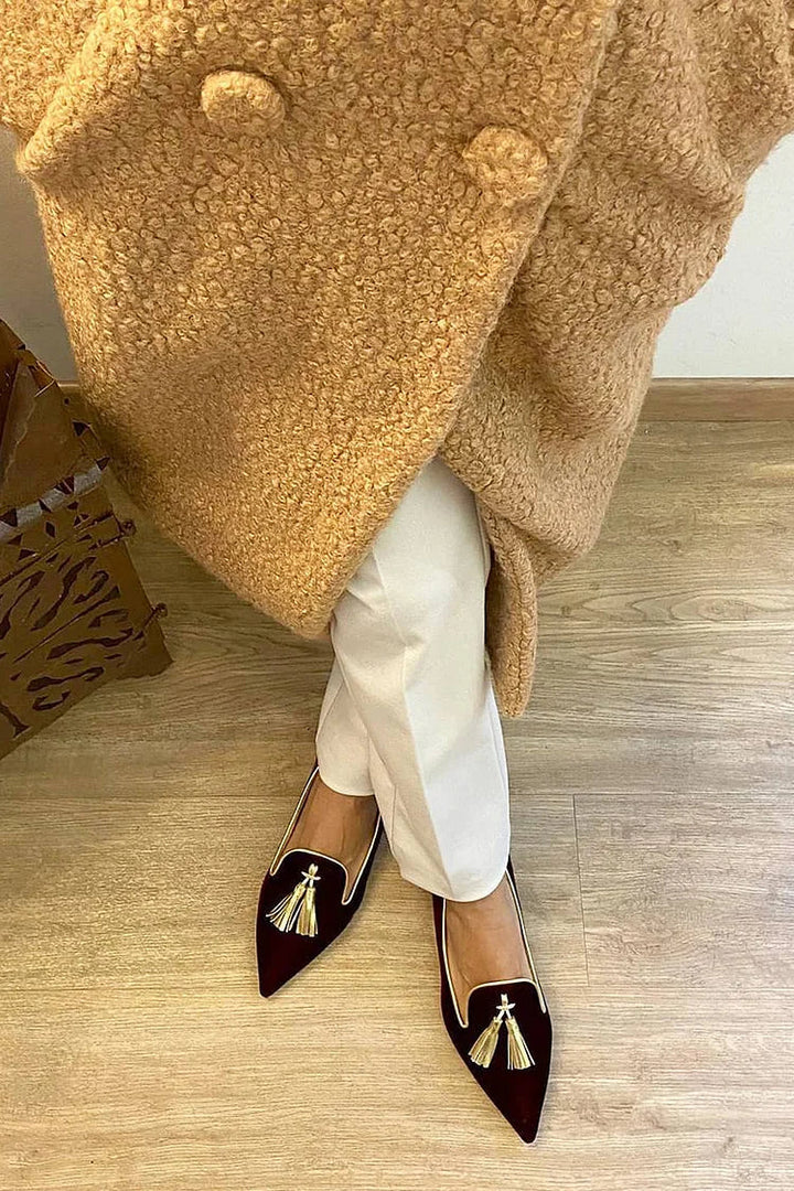 ELEGANT LOAFER WITH TASSELS