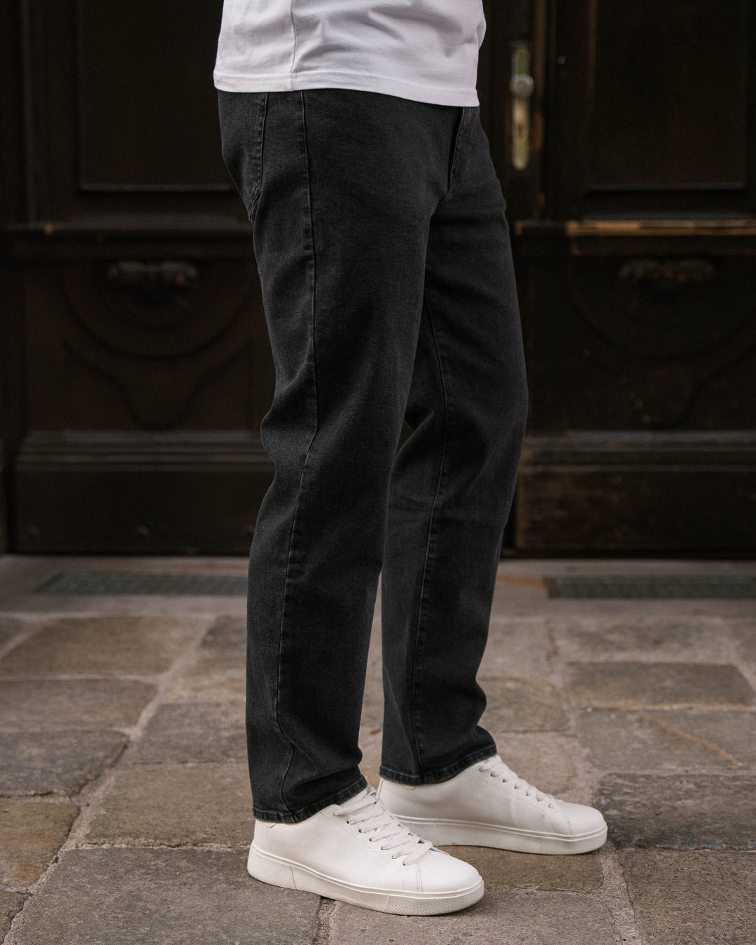 Essential Regular Fit Jeans (Washed Black)