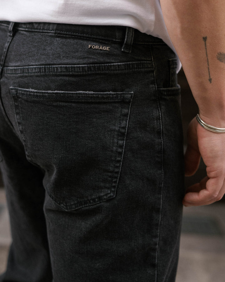 Essential Regular Fit Jeans (Washed Black)