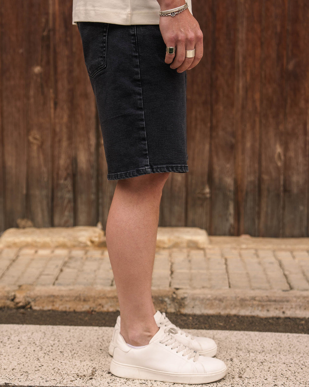 Jeans Shorts Relaxed Fit (Washed Black)