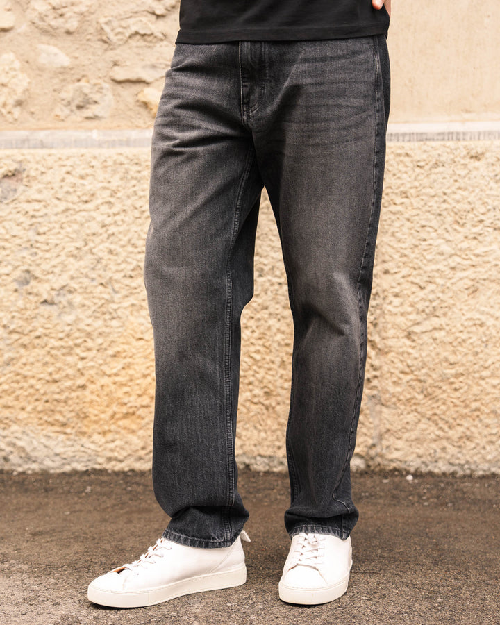 Essential Relaxed Fit Jeans (Washed Dark Grey)