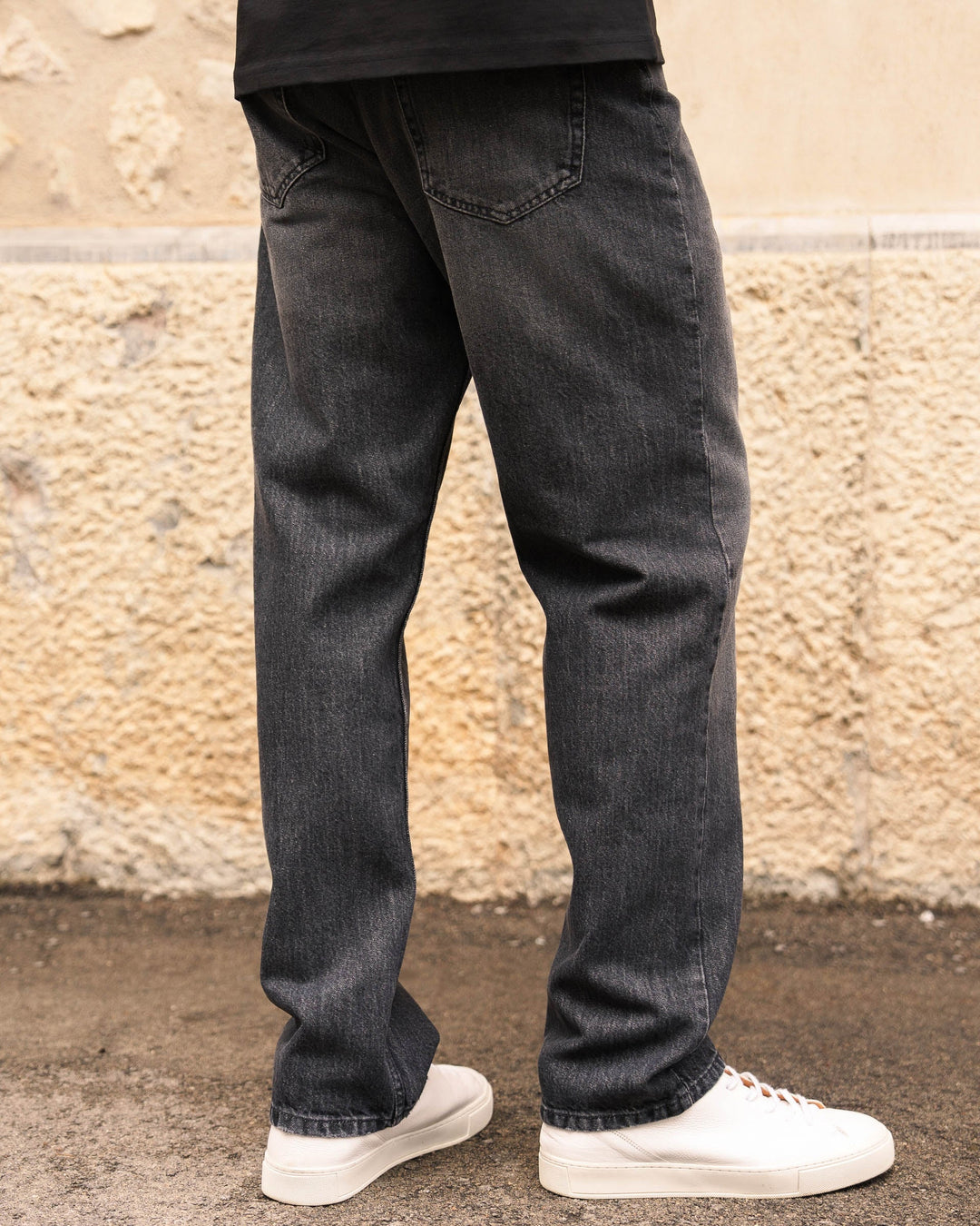 Essential Relaxed Fit Jeans (Washed Dark Grey)