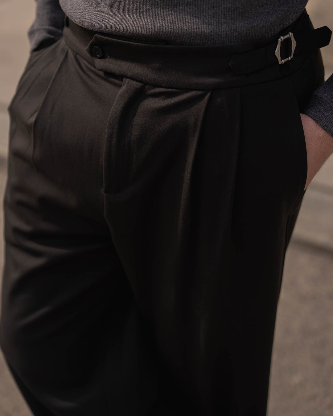 Buckle Suit Trousers Loose Fit (Black)