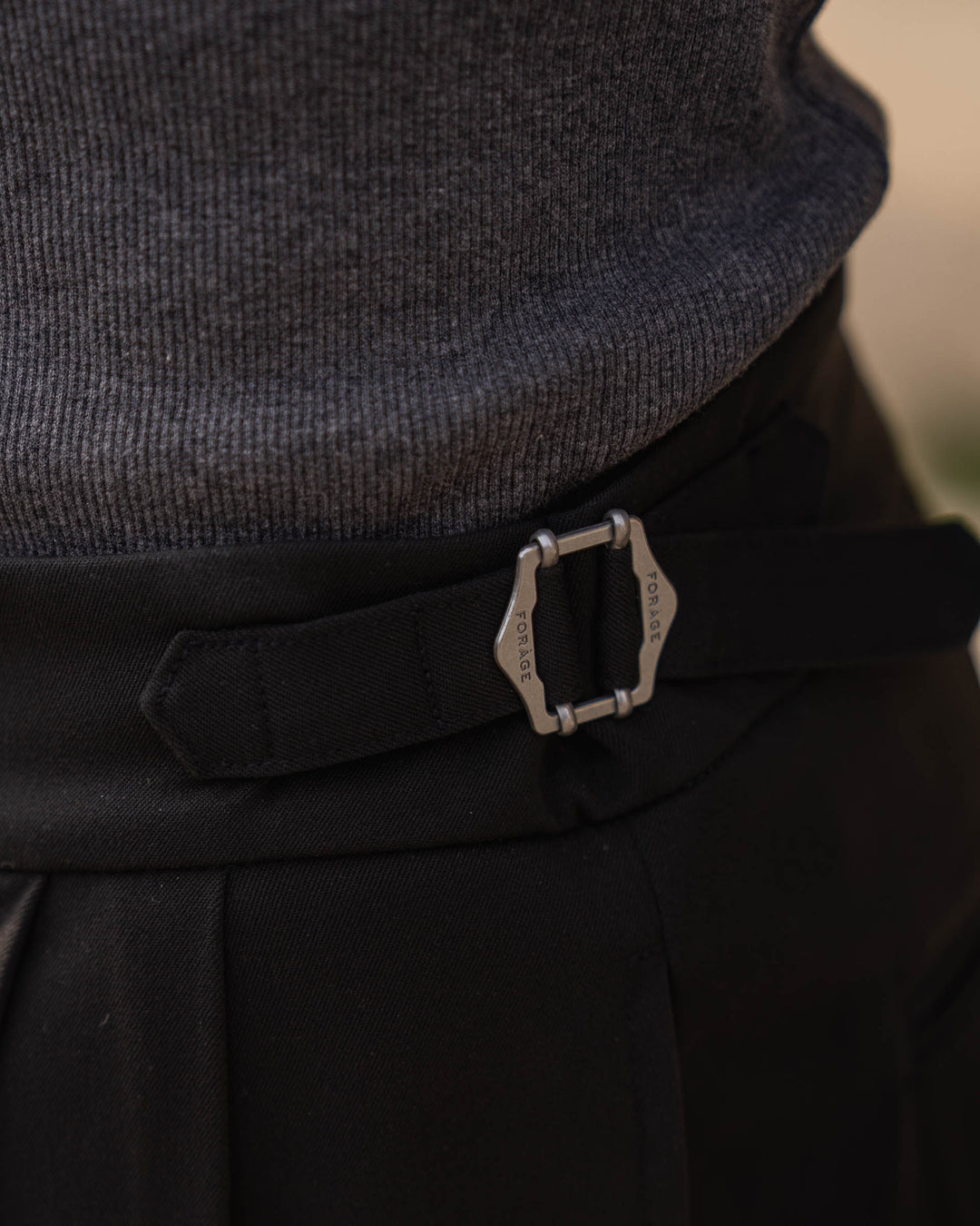 Buckle Suit Trousers Loose Fit (Black)