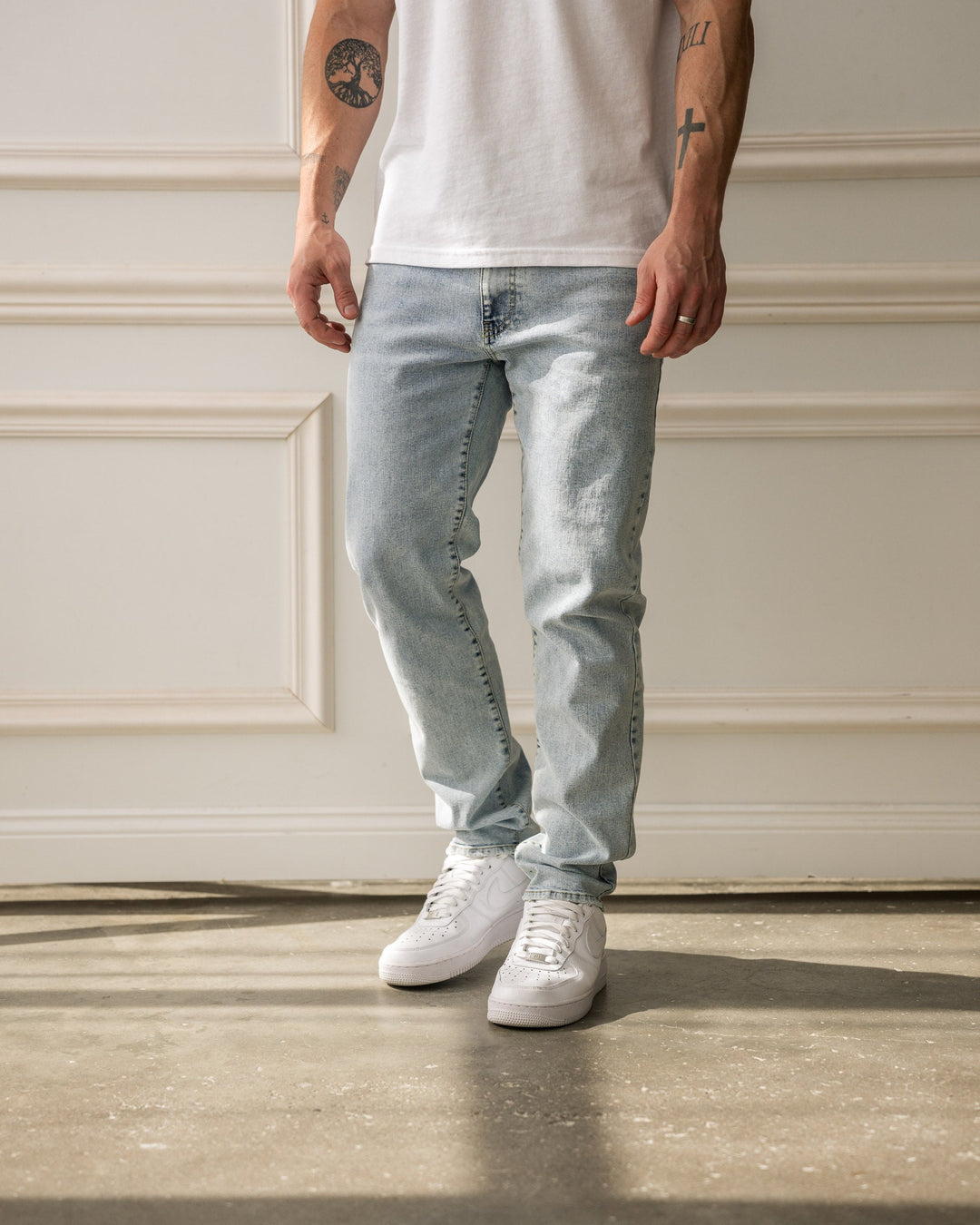 Essential Regular Fit Jeans (light blue)