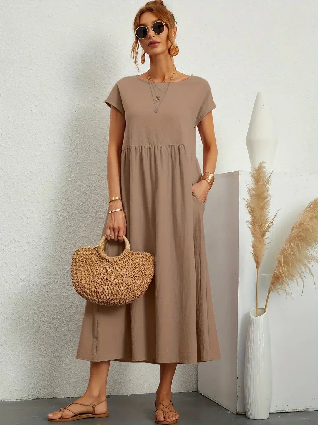 Chloe — Timeless Elegance Midi Dress