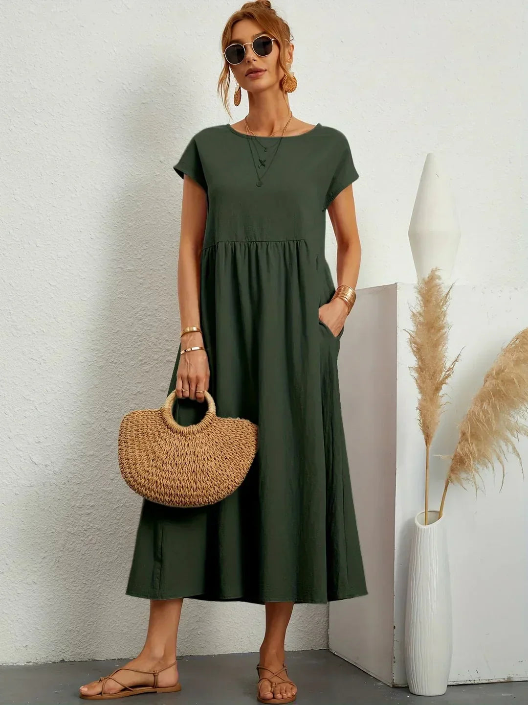 Chloe — Timeless Elegance Midi Dress
