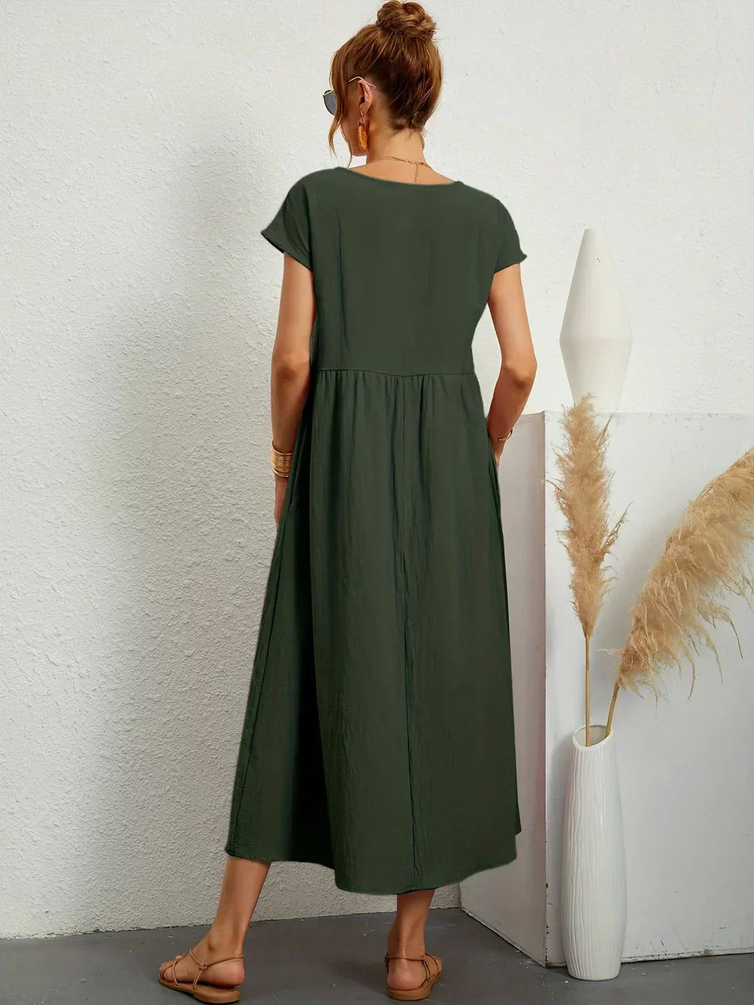 Chloe — Timeless Elegance Midi Dress