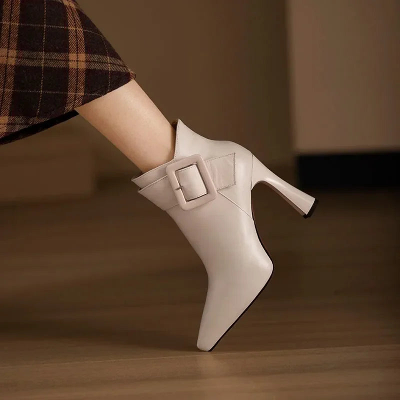 Yana | Aveline with Buckle