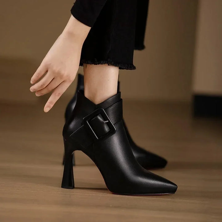Yana | Aveline with Buckle