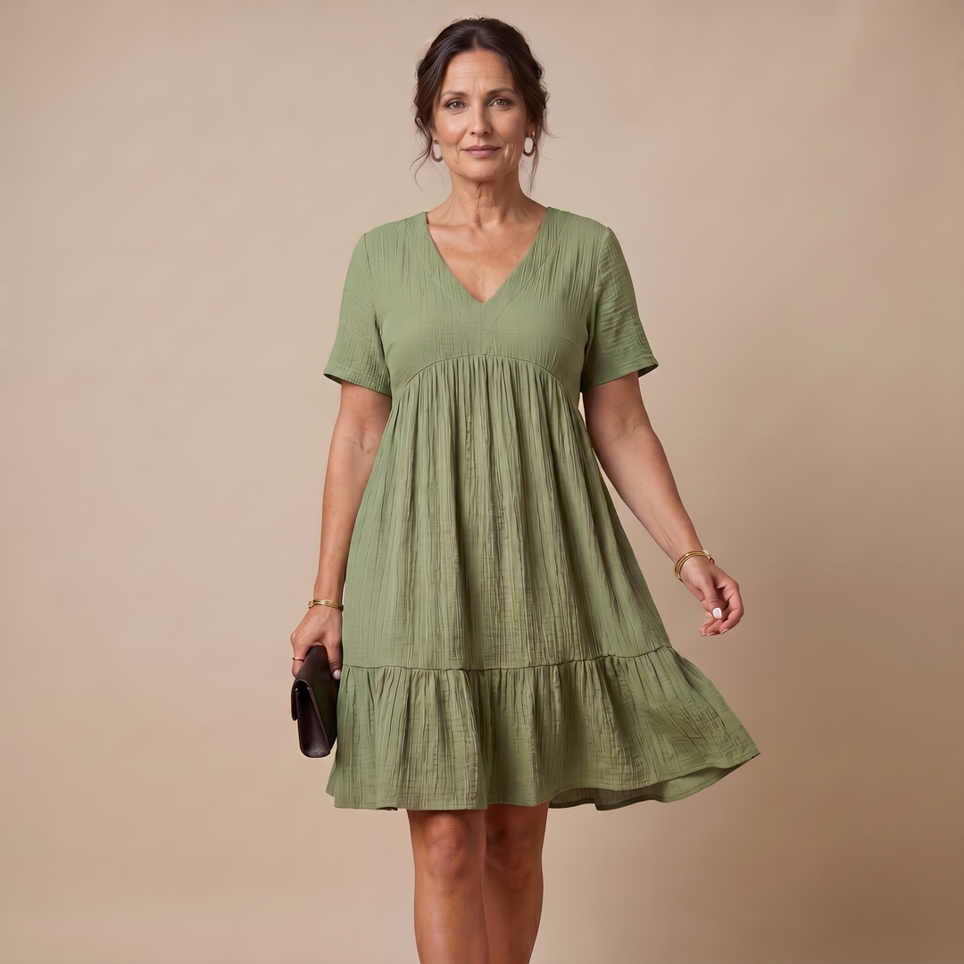 Luna | Elegant Figure-Flattering Dress