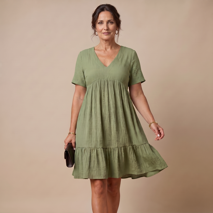 Luna | Elegant Figure-Flattering Dress