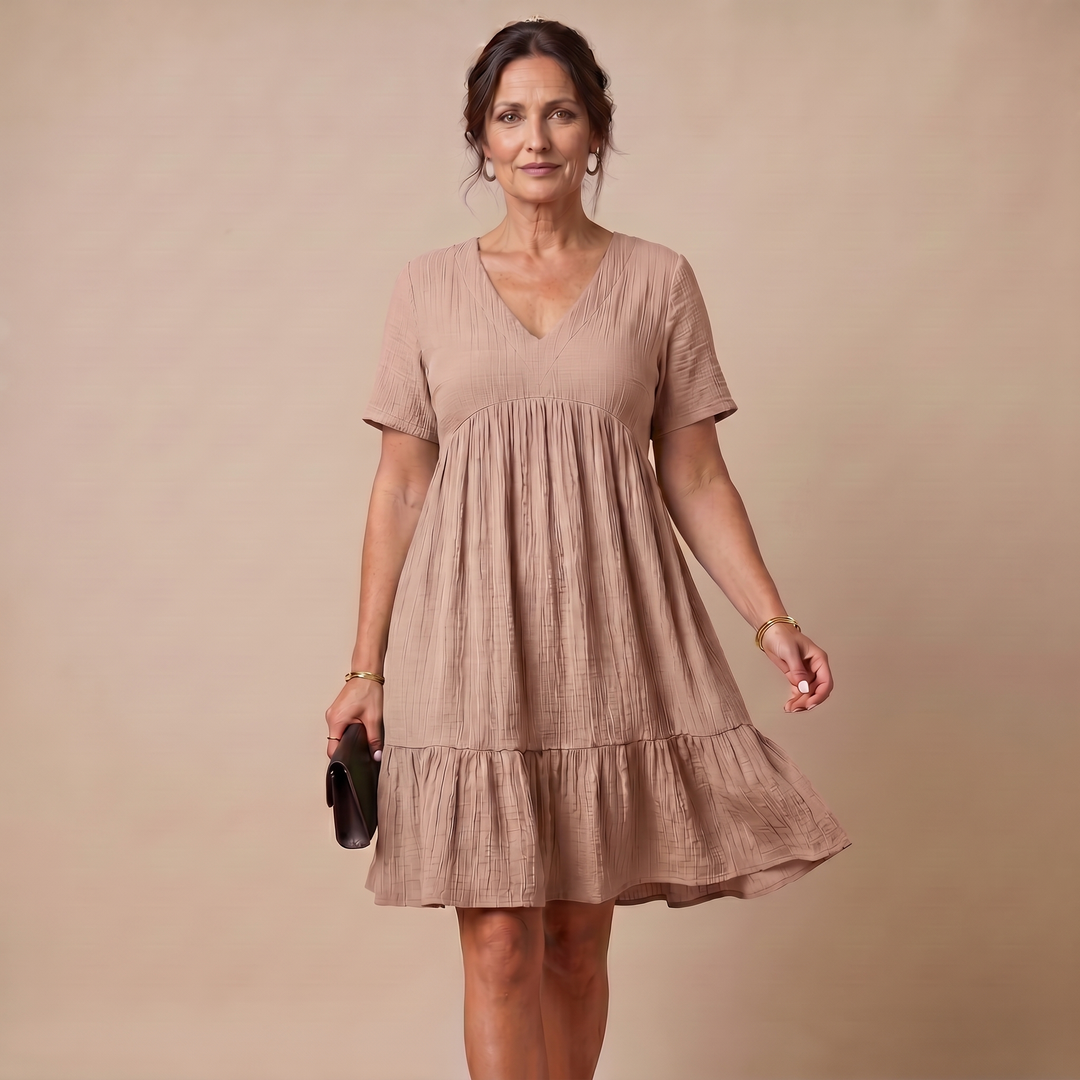 Luna | Elegant Figure-Flattering Dress