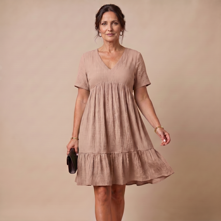 Luna | Elegant Figure-Flattering Dress