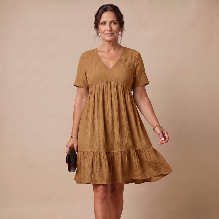 Luna | Elegant Figure-Flattering Dress