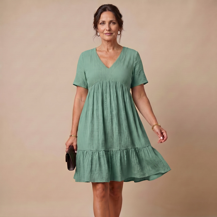 Luna | Elegant Figure-Flattering Dress