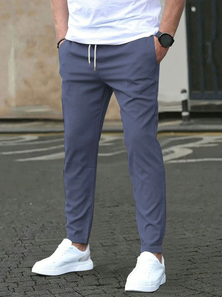 Daniel | Performance Chinos