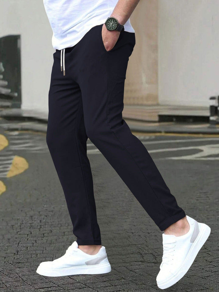 Daniel | Performance Chinos
