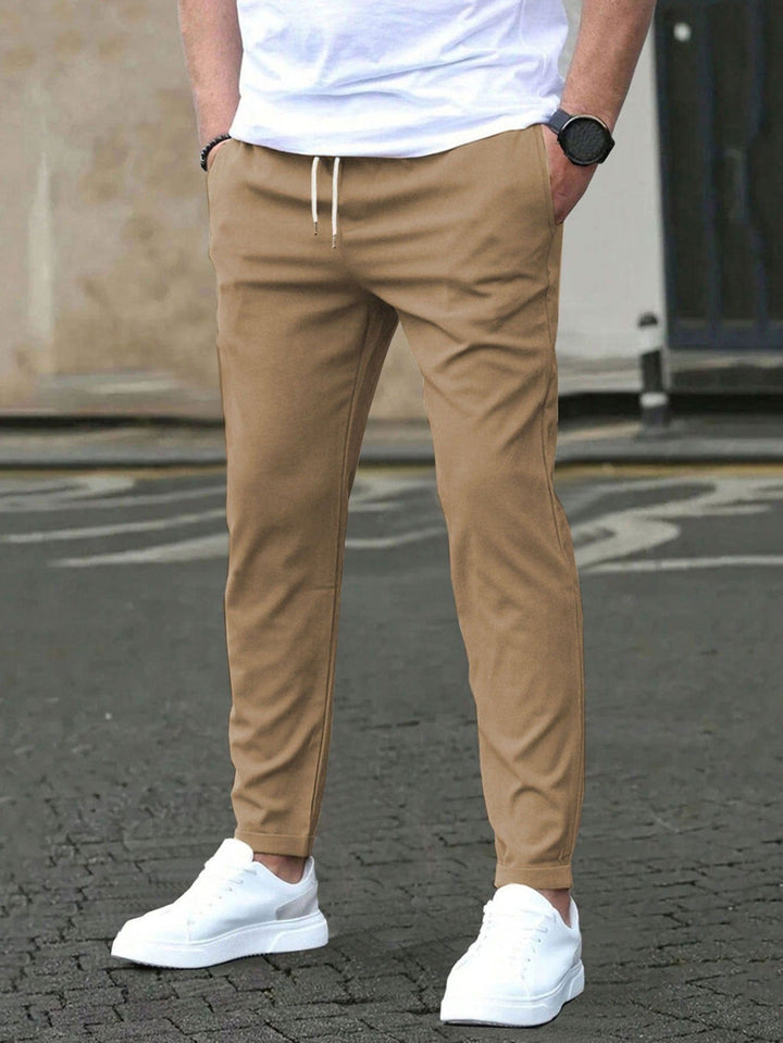 Daniel | Performance Chinos