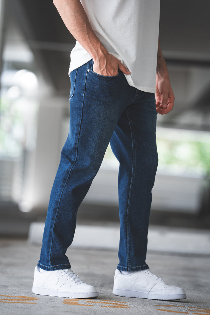 Straight Fit Stretch Jeans Medium Wash